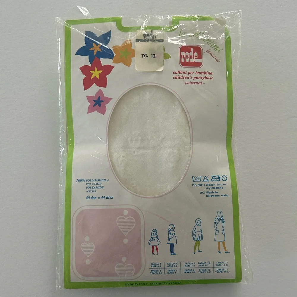 🦋 5/$25 - Vintage Rede Pantyhose - Pattern: Heart - Size 12 for 11-13 years